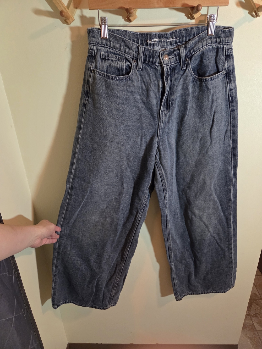Old Navy High Rise Baggy Wide Leg Jeans Size 8 – Drapey Denim Gray Blue